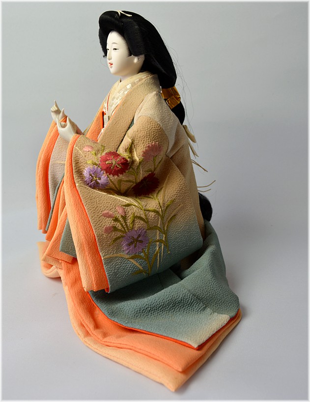 японская традиционная кукла