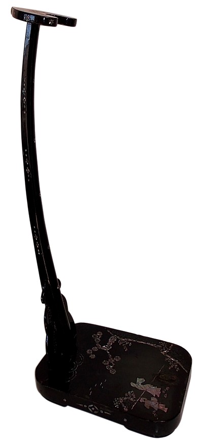 Подставка антикварная с инкрустацией для самурайского меча