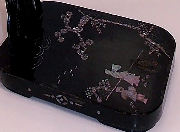 Подставка антикварная с инкрустацией для самурайского меча