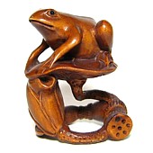 японская нэцкэ Лягушка на лотосе