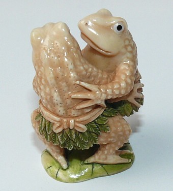 японская антикварная нэцкэ из слоновой кости