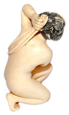 японская нэцкэ из слоновой кости