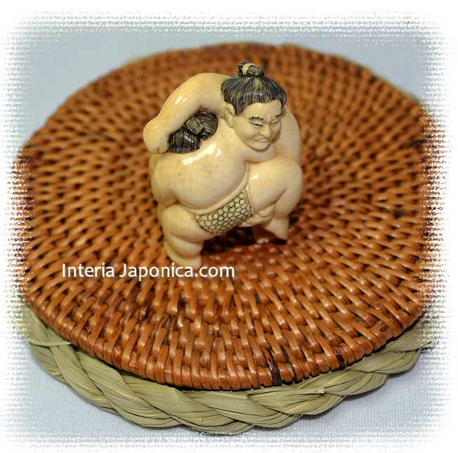 нэцкэ из слоновой кости Борцы Сумо