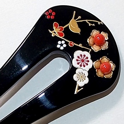японское украшения для прически - шпилька канзаши с авторской росписью и кораллами