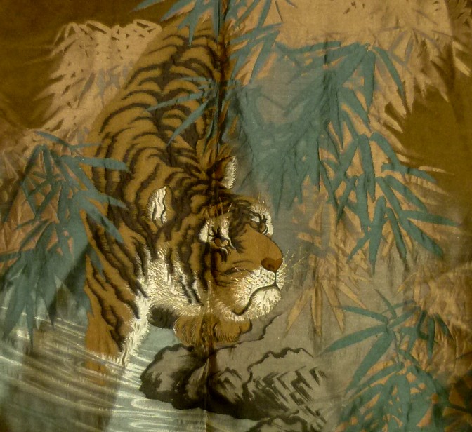 деталь дизайна подкладки мужского хаори